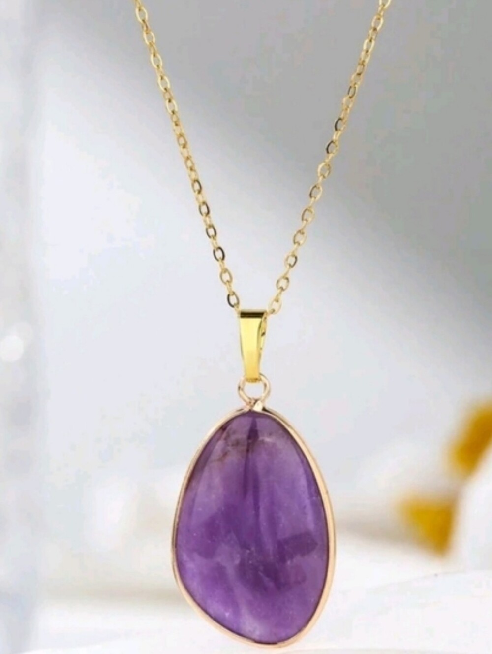 Amethyst pendant necklace. 1.6"Hx .8"W; 17.3" o-chain with a 2" extender; nwot